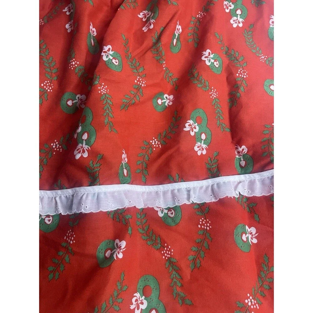 Red Green White Trim Wreath Christmas Vintage Half Apron Pocket Holiday Hostess